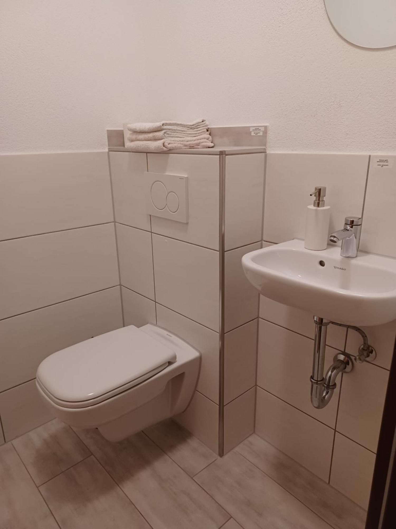 Gaestehaus Bausch Меринг Экстерьер фото