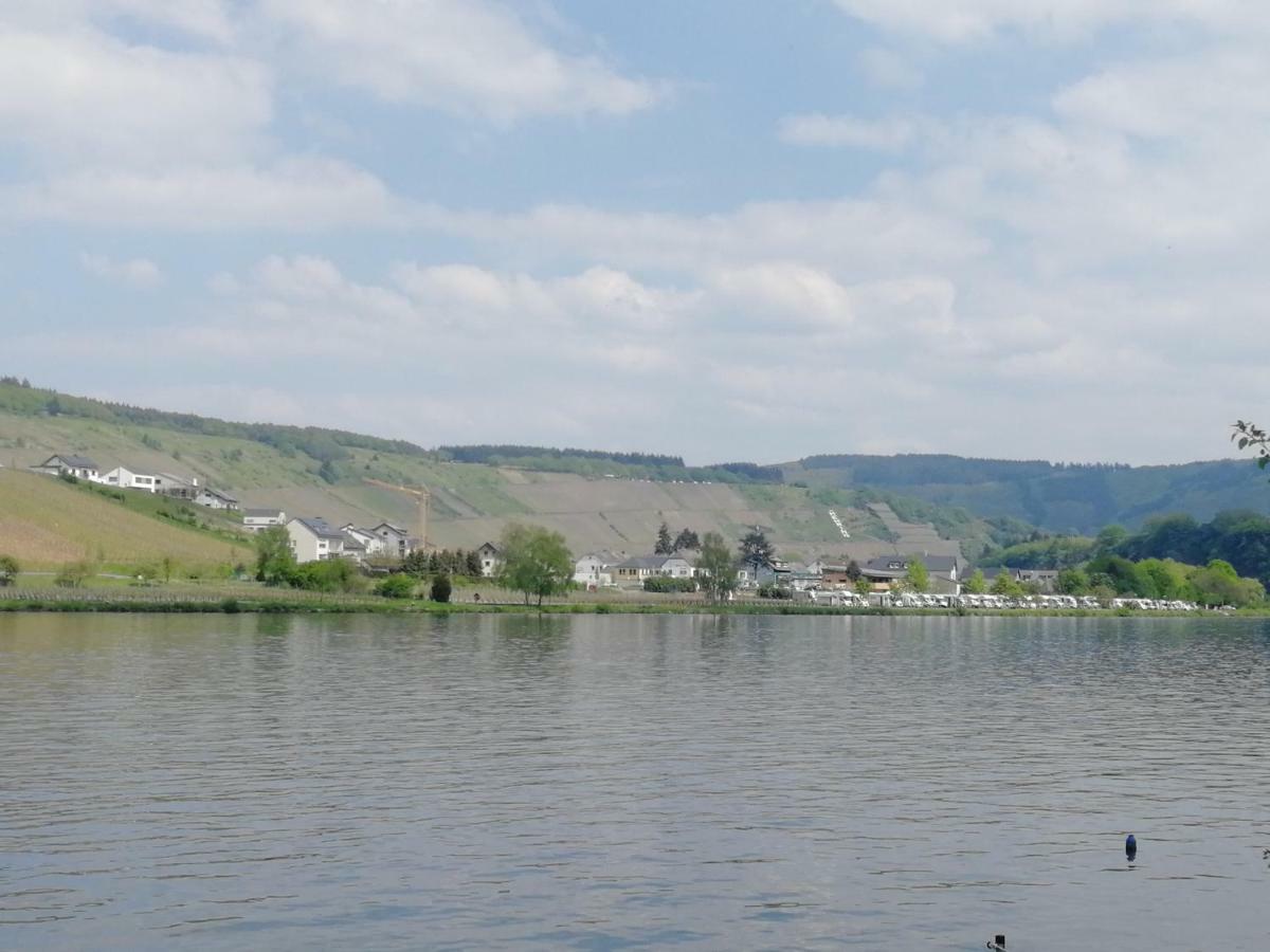 Gaestehaus Bausch Меринг Экстерьер фото